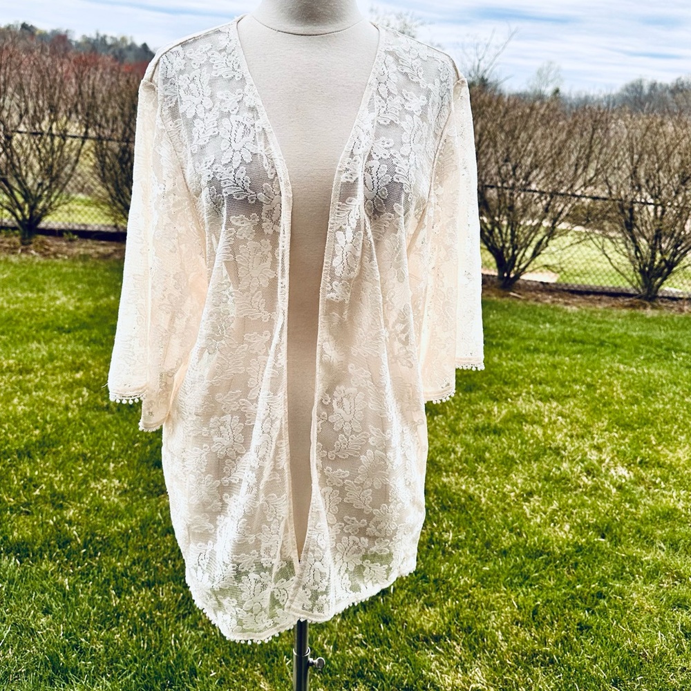 Express Cream Lace Kimono